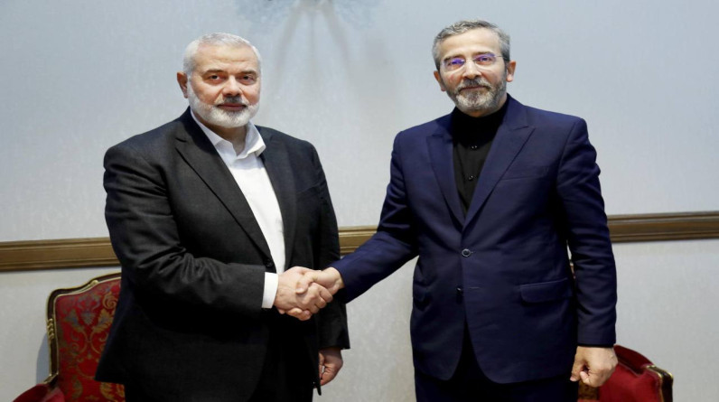 هنية وقادة الفصائل الفلسطينية يلتقون وزير الخارجية الإيراني الجديد علي باقري